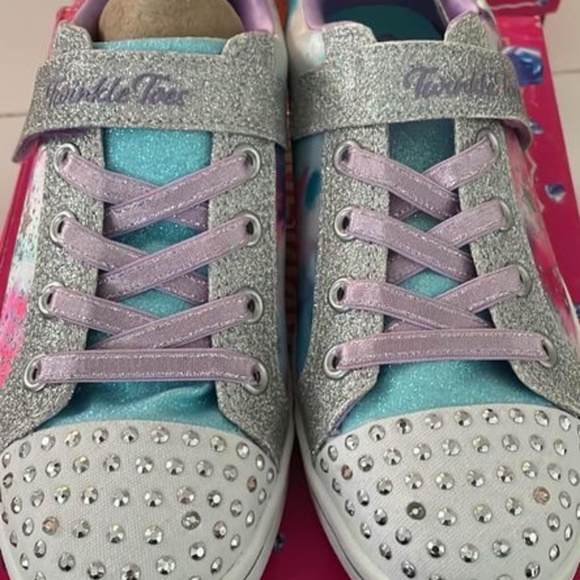 BRAND NEW youth girl skechers star galaxy light up shoes size 2Y (lights up) - Picture 7 of 9